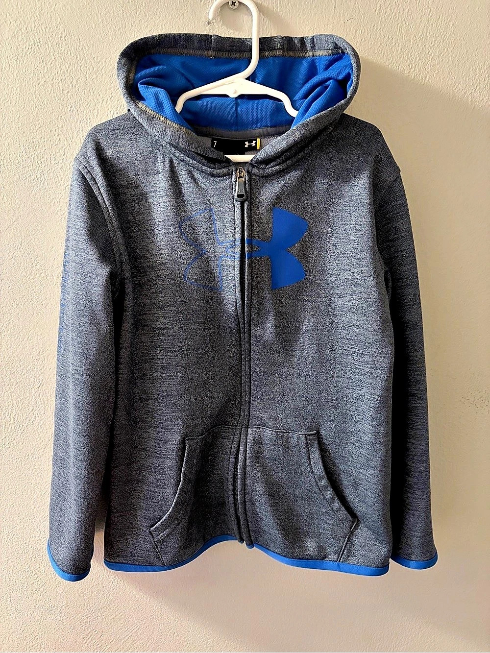 Under Armour Boys Size 7 Gray Blue Full-Zip Hoodie